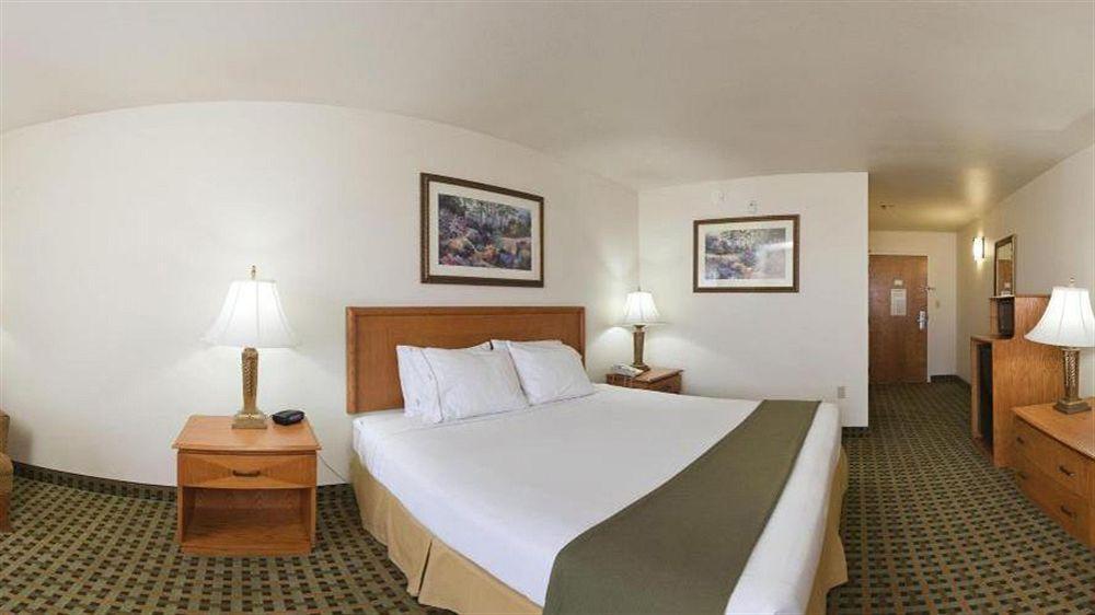 Holiday Inn Express Kingman By Ihg Exterior photo