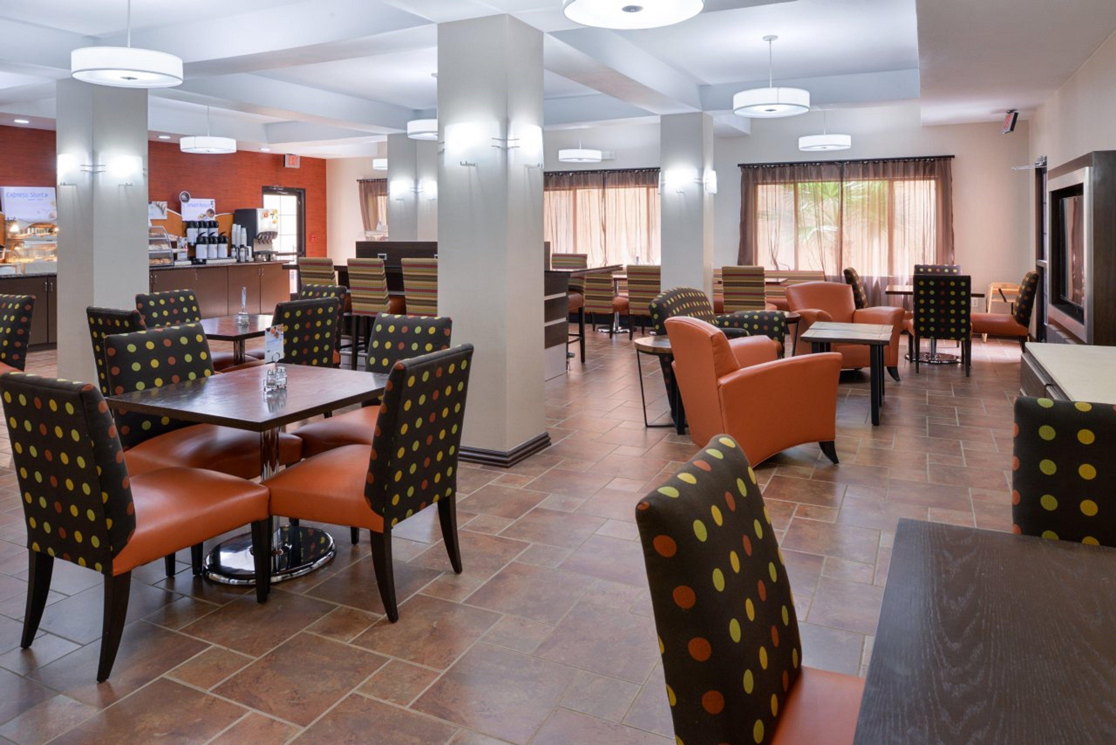 Holiday Inn Express Kingman By Ihg Exterior photo