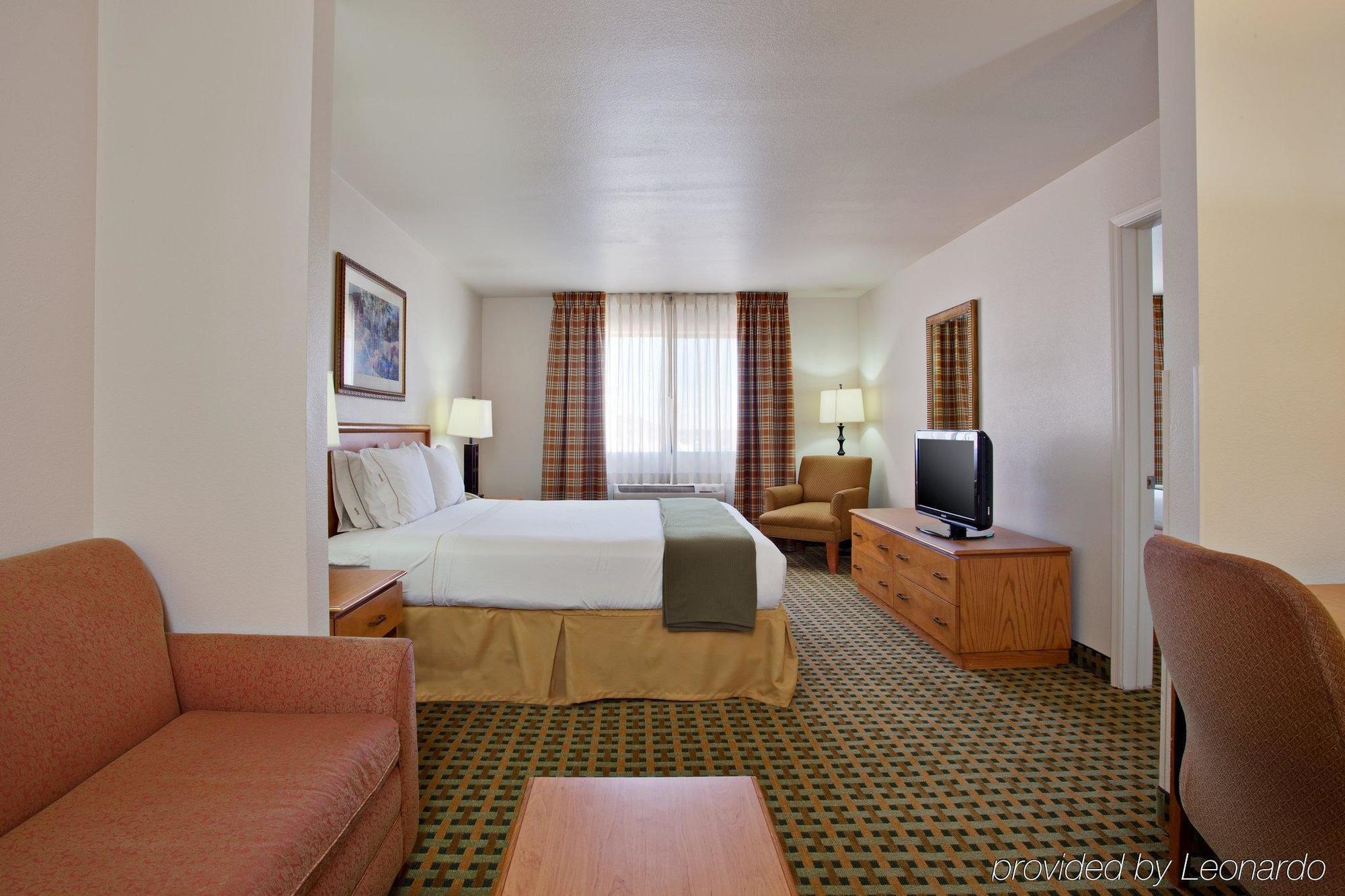 Holiday Inn Express Kingman By Ihg Room photo