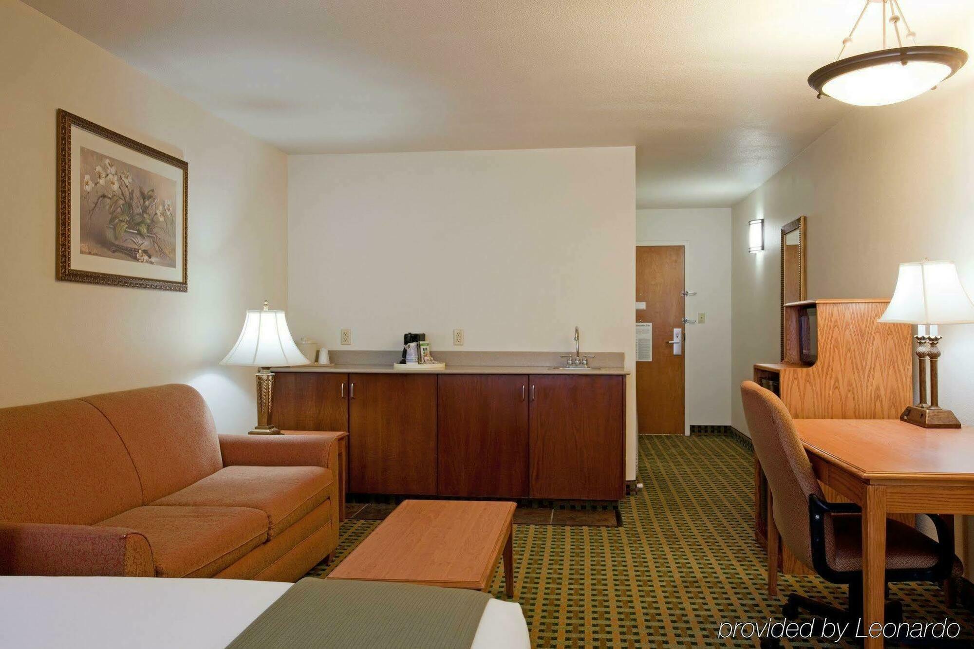 Holiday Inn Express Kingman, An Ihg Hotel Exterior photo